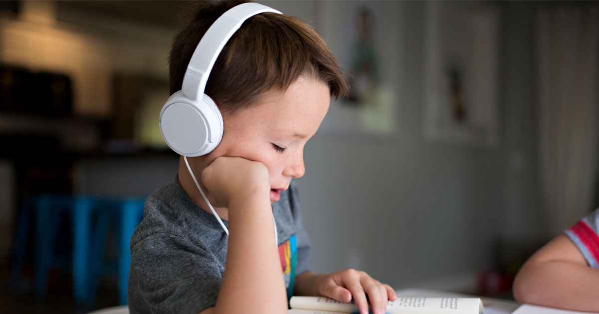 "Libro parlato", strumento di inclusione anche a scuola